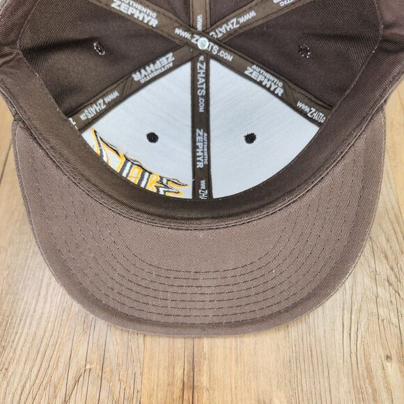 Zephyr 32/5 Chopped 307 Wyoming Size 7 1/4 Hat Cap Brown Flat Bill Old English - Picture 8 of 10